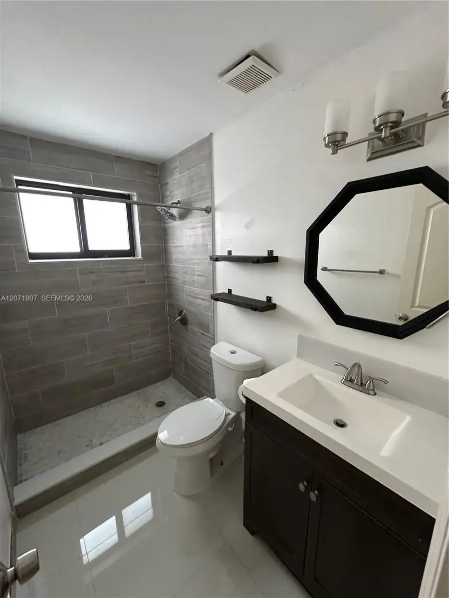 410 NW 65 Ave # 410, Plantation FL 33317 photo 5