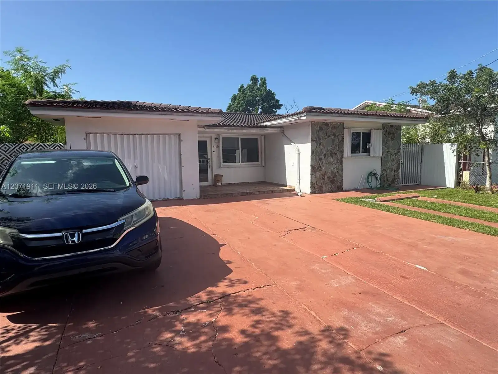 3160 NW 3rd St, Miami FL 33125 photo 4