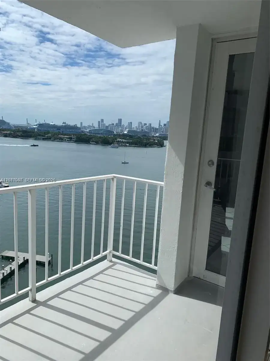 1228 West Ave # 1415, Miami Beach FL 33139 photo 2