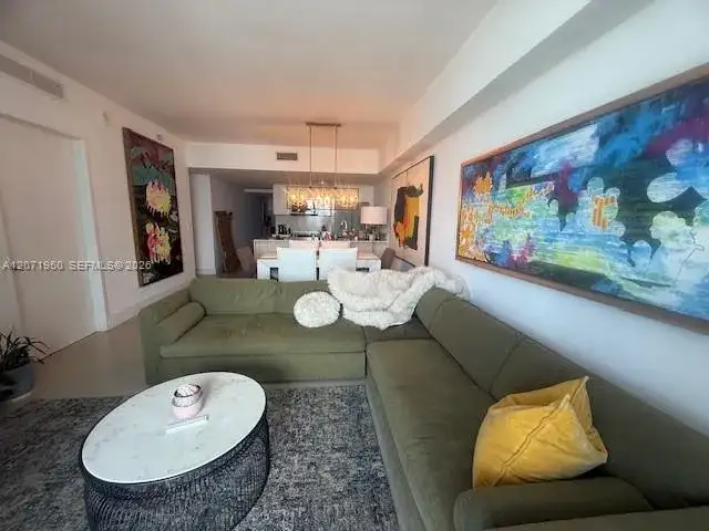 185 SW 7th St # 3803, Miami FL 33130 photo 4