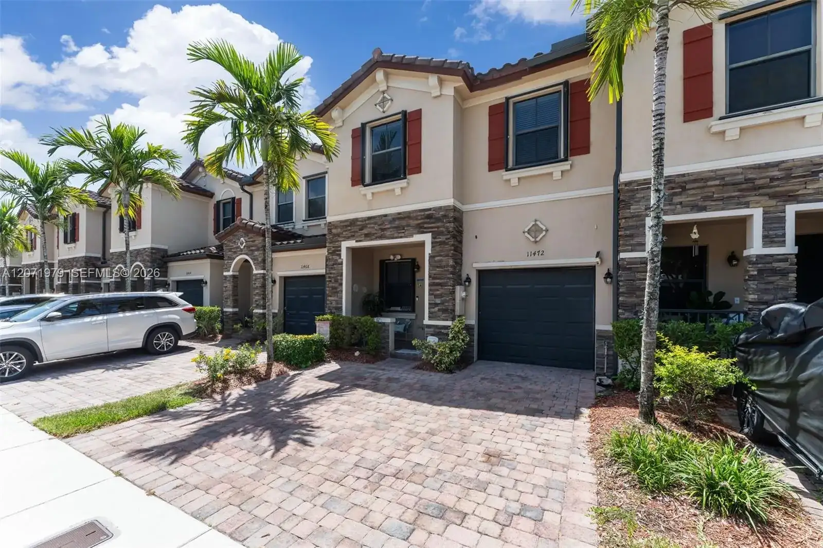 11472 SW 254th St, Homestead FL 33032 photo 2