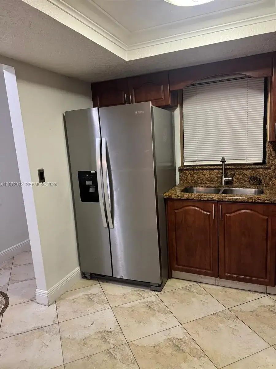 10851 SW 6th St # 5, Sweetwater FL 33174 photo 4