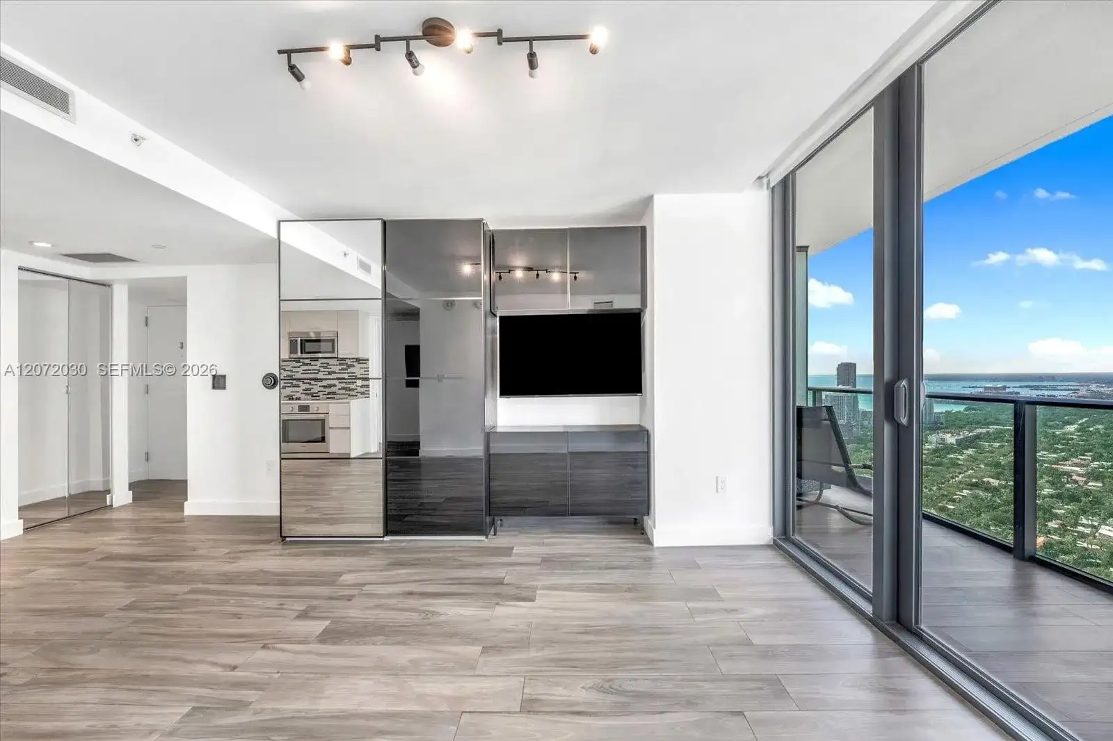 1300 S Miami Ave # 4807, Miami FL 33130 photo 3