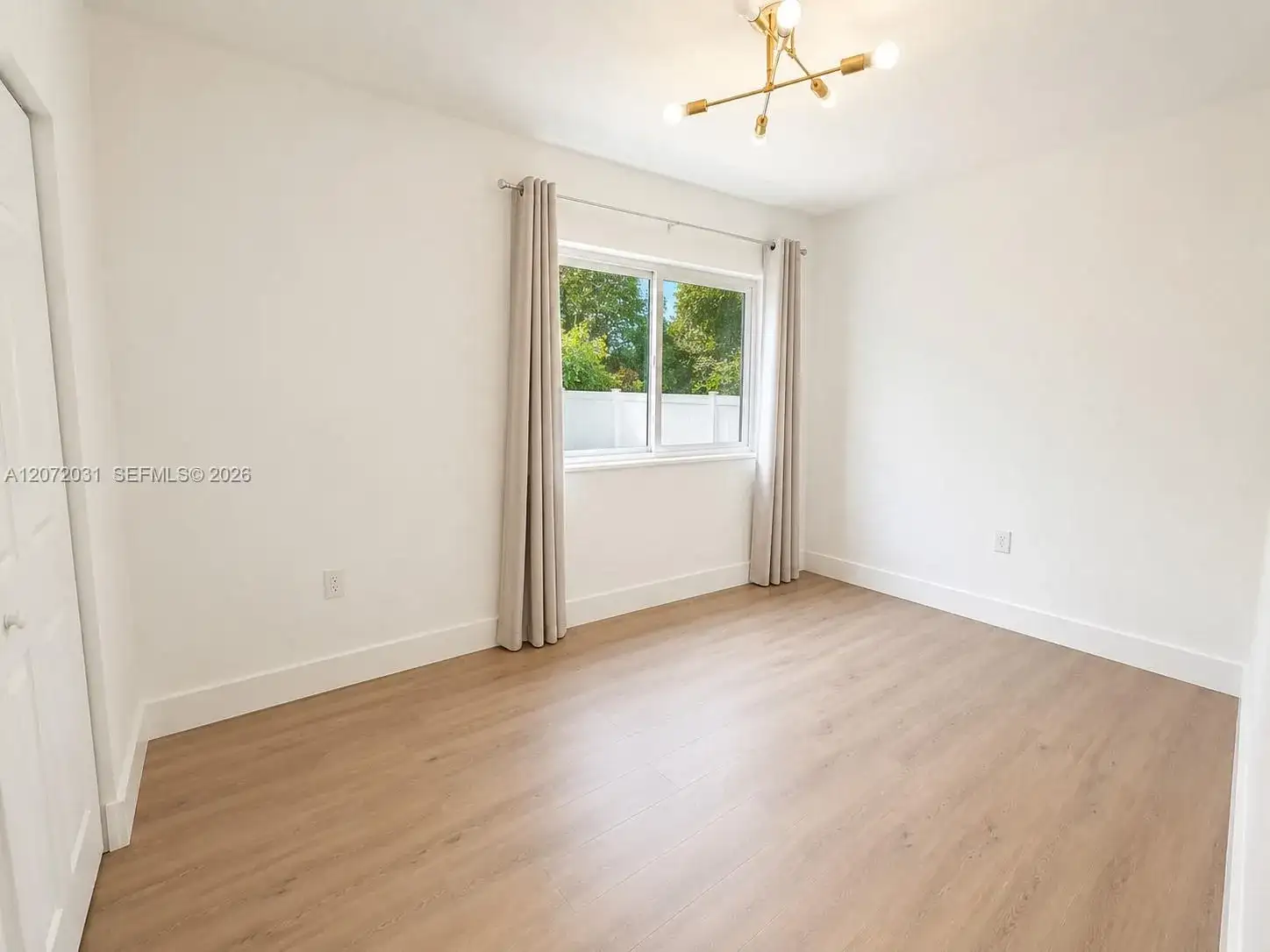 1870 NE 154th Ter, North Miami Beach FL 33162 photo 5