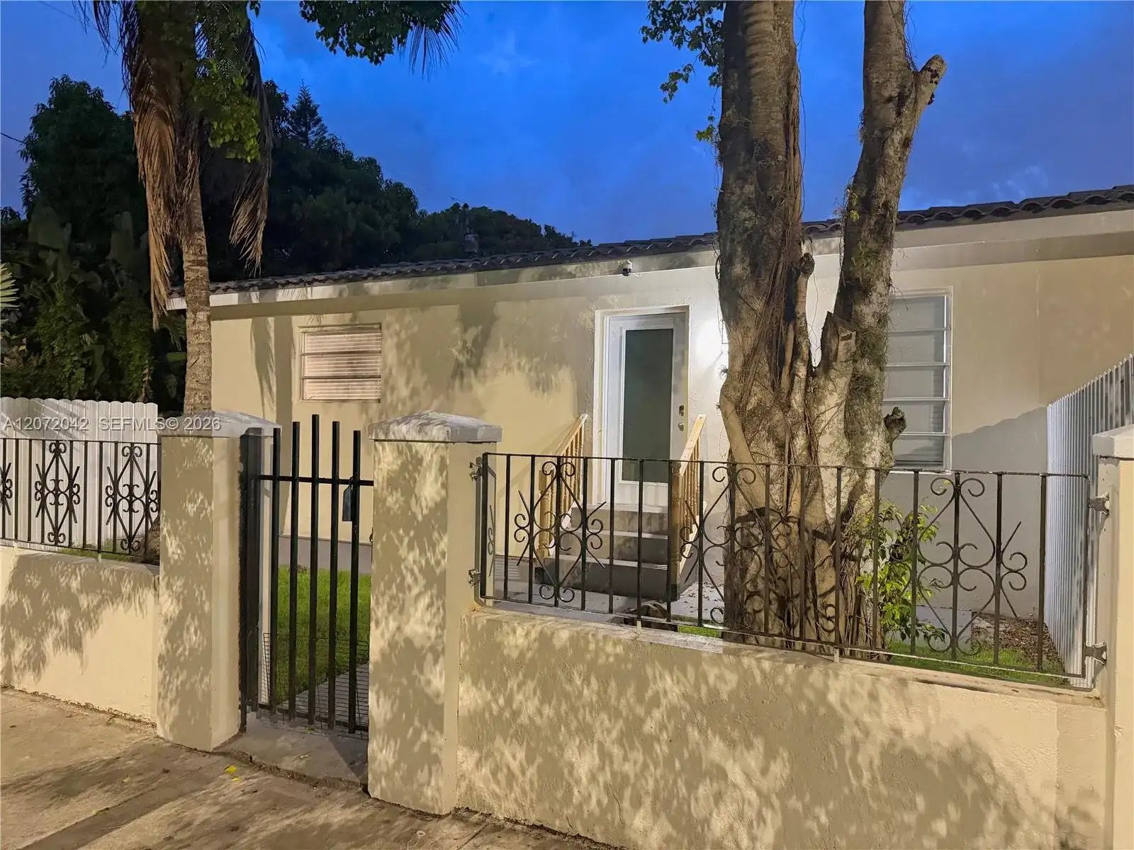 1500 SW 10th St Side, Miami FL 33135 photo 3