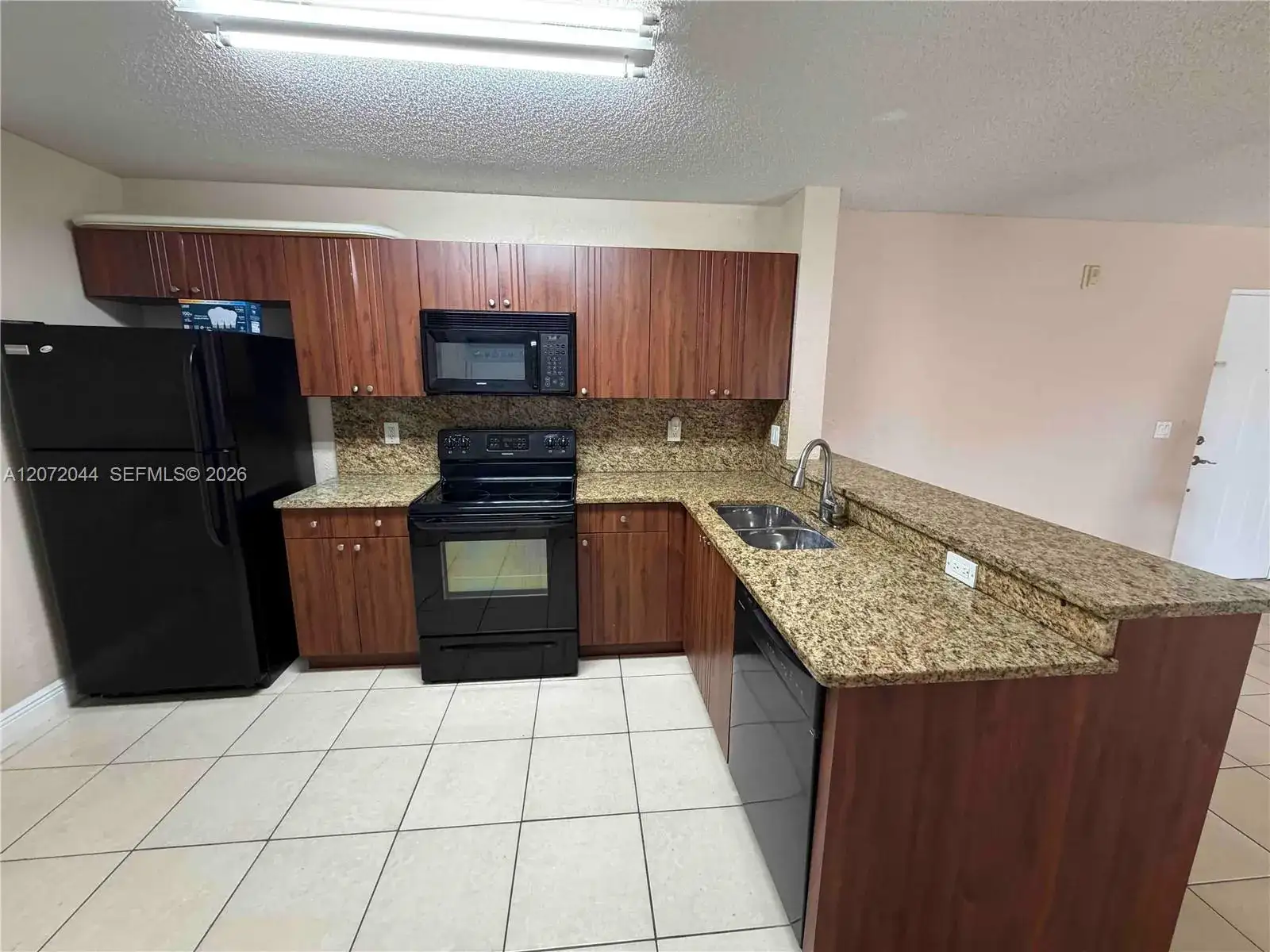 5701 Riverside Dr, Coral Springs FL 33067 photo 4