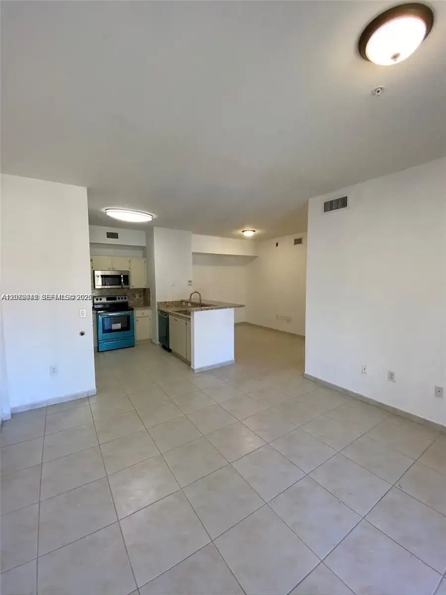 7240 NW 114th Ave # 305, Doral FL 33178 photo 5
