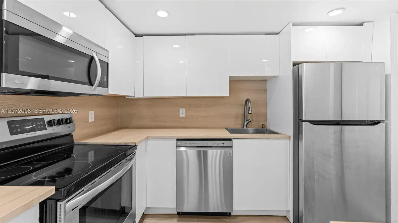 1145 Normandy Dr # 505, Miami Beach FL 33141 photo 2