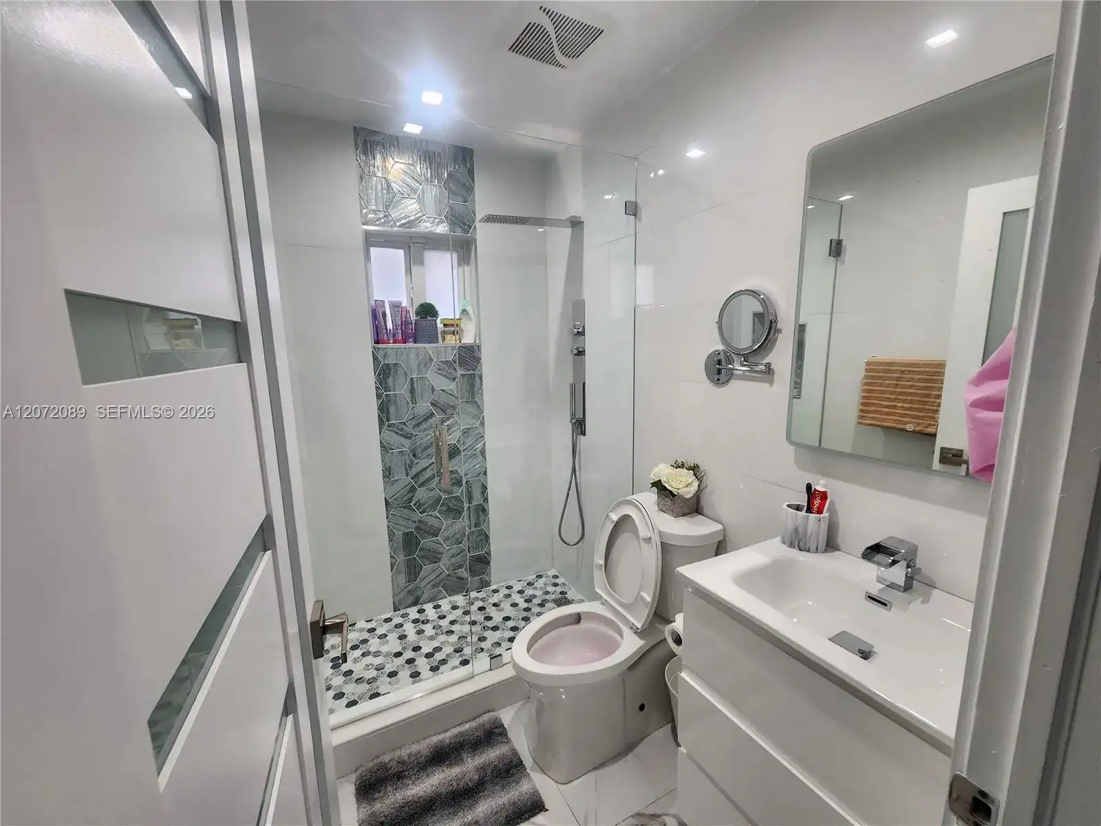 98XX NW 122nd Ter, Hialeah Gardens FL 33018 photo 3