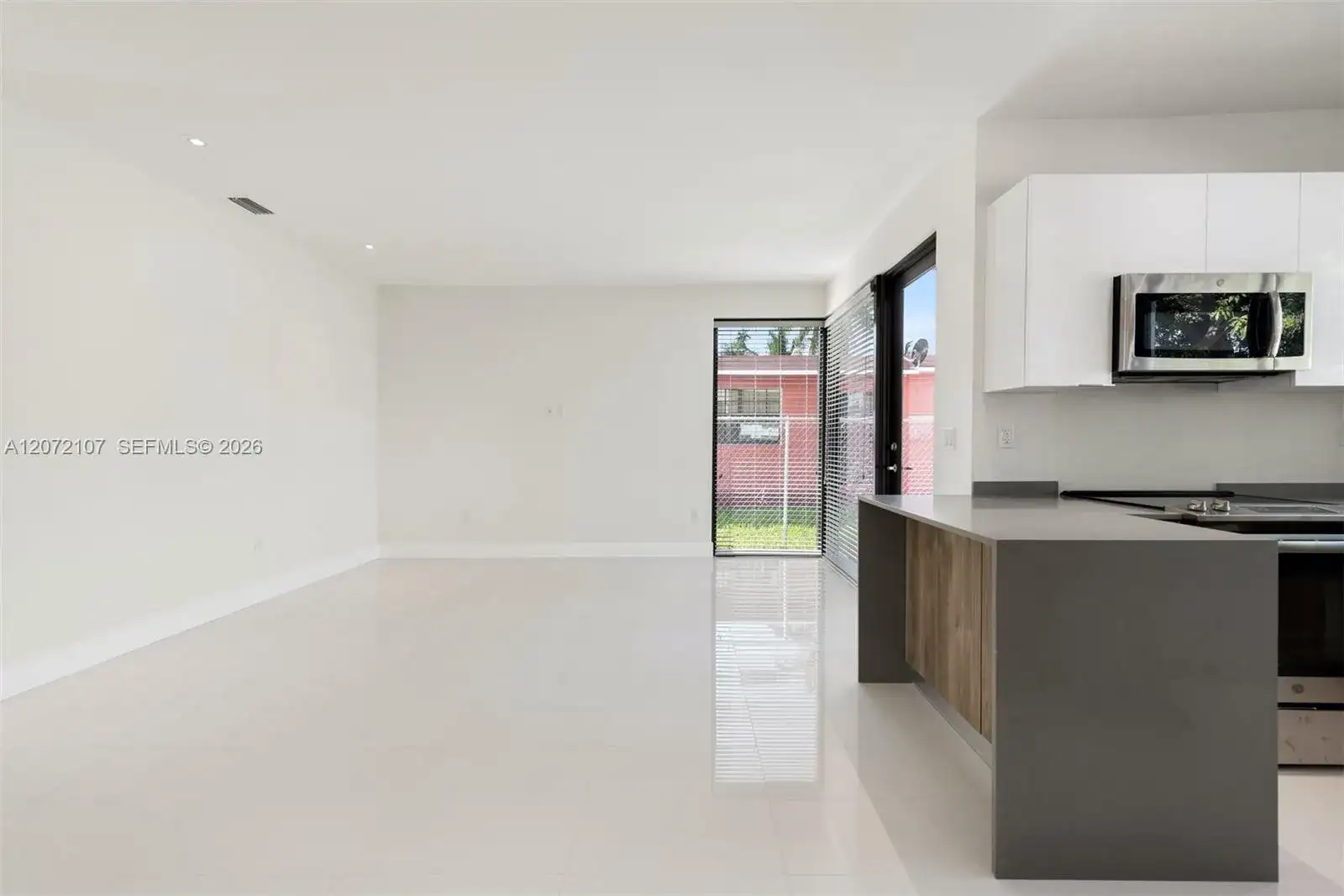 1216-1218 NE 112th St, Miami FL 33161 photo 5