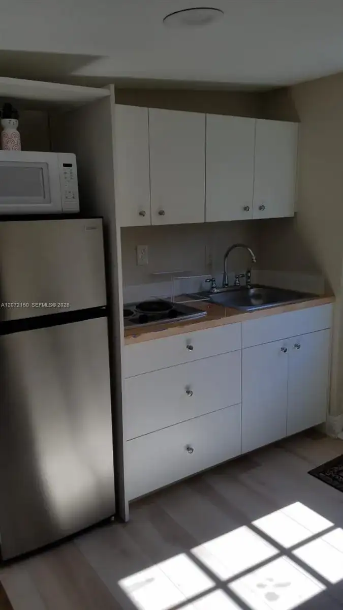 15290 SW 117 terrace # 1, Miami FL 33196 photo 3