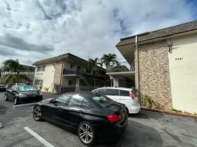 7280 NW 38th St # A2, Hollywood FL 33024 photo 5