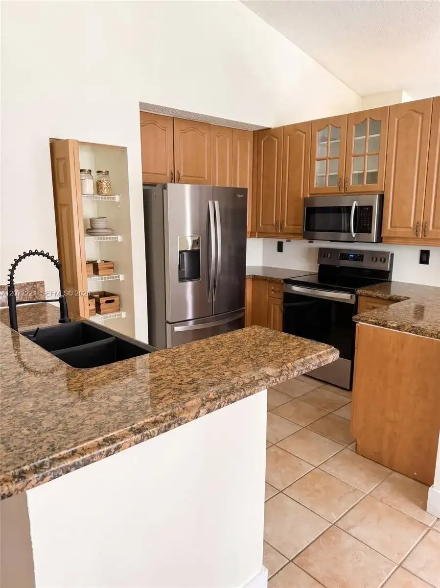 1599 Palermo Dr, Weston FL 33327 photo 3
