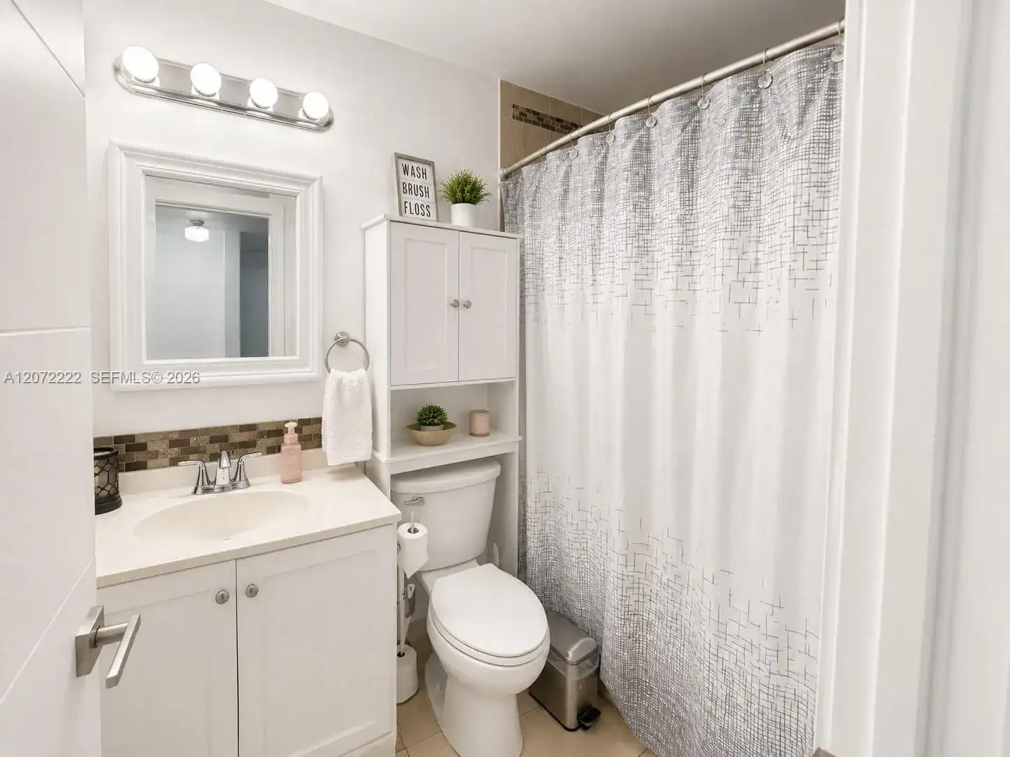 513 NW 22nd Ave # 2, Fort Lauderdale FL 33311 photo 3