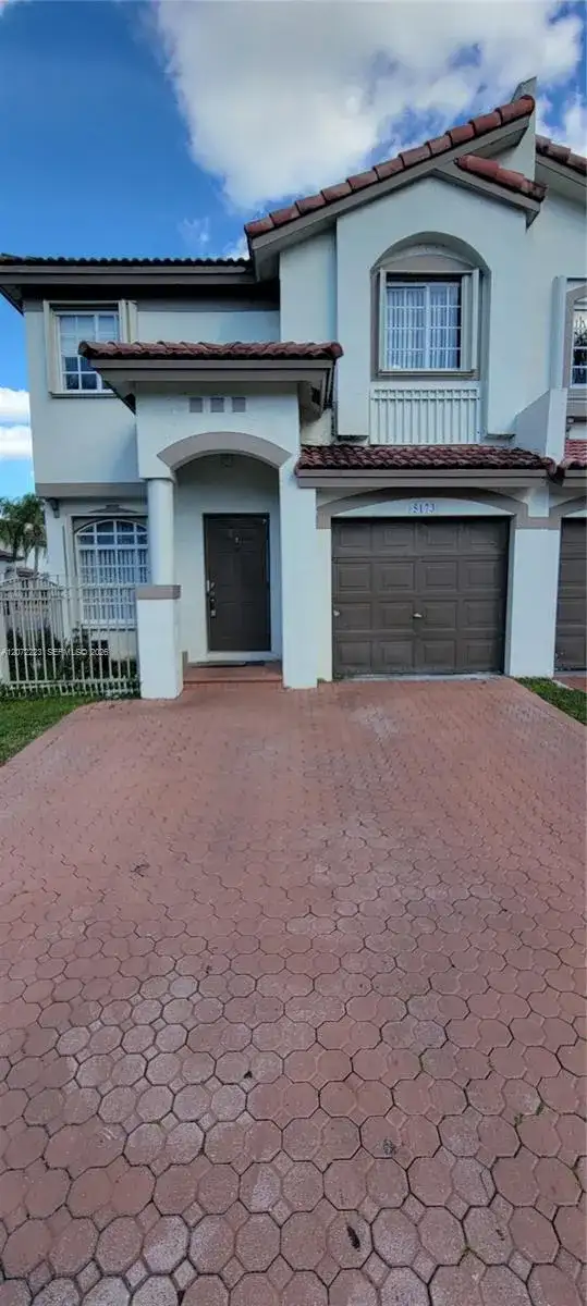 5173 NW 114th Pl, Doral FL 33178 photo 4