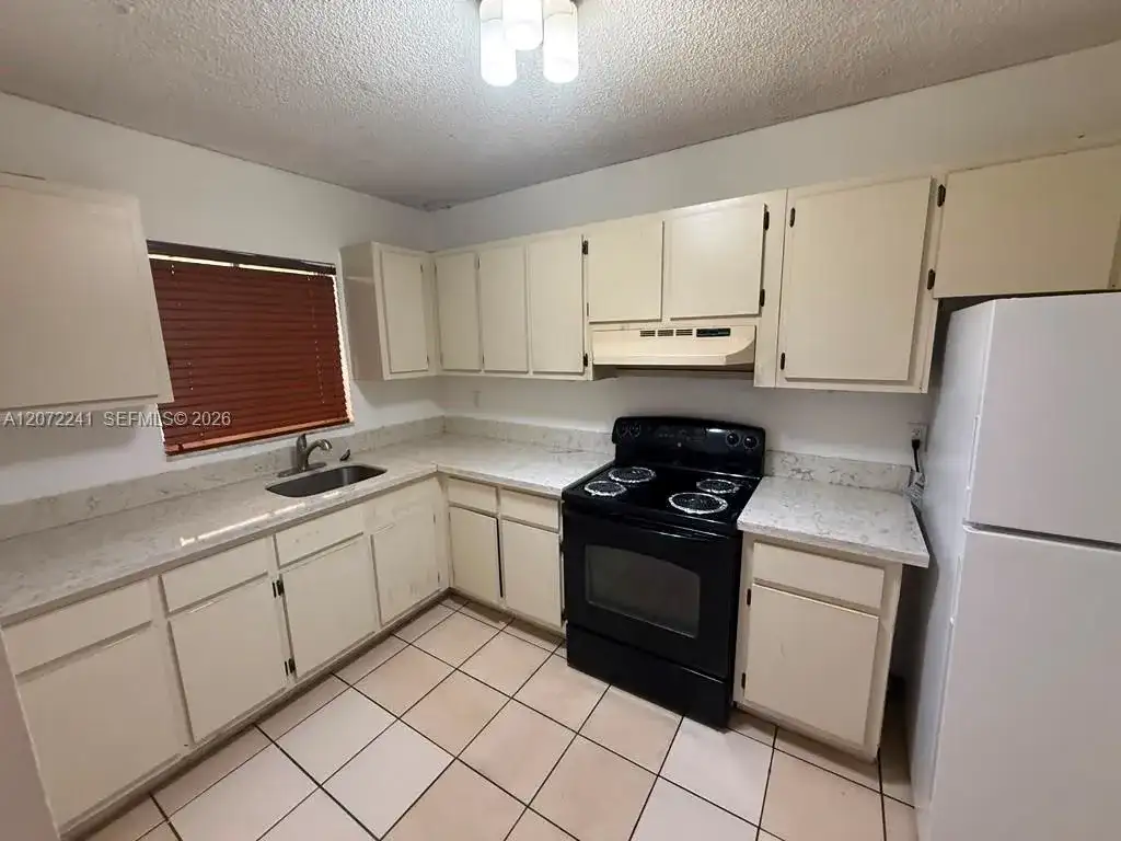 1501 W 42nd St # 208, Hialeah FL 33012 photo 4