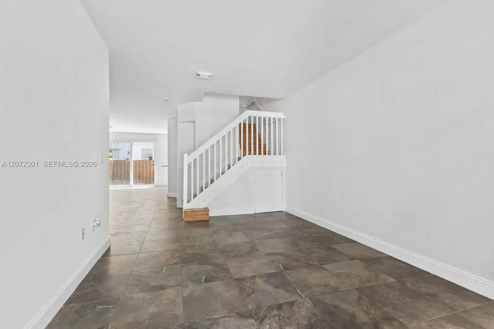 7809 NW 114th Path, Doral FL 33178 photo 5