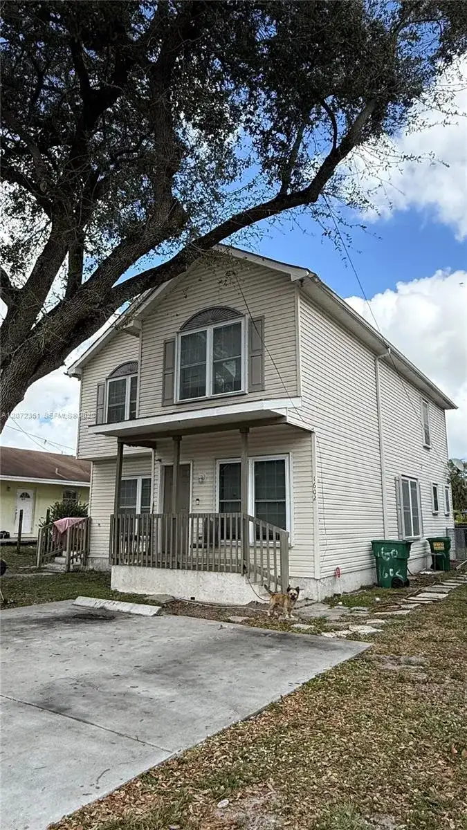 1600 SW 44th Ave, Fort Lauderdale FL 33317 photo 2