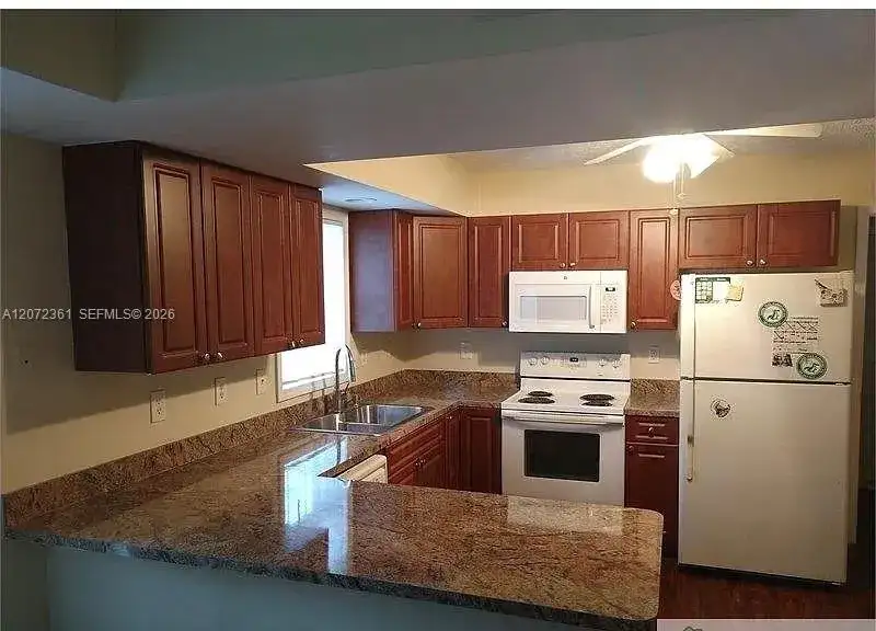 1600 SW 44th Ave, Fort Lauderdale FL 33317 photo 4