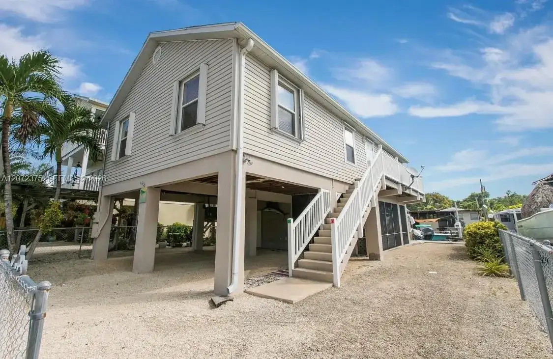 11 Flamingo Rd, Key Largo FL 33037 photo 2