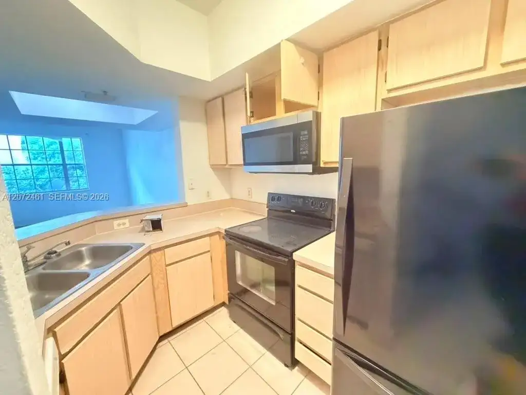 701 SW 148th Ave # 104, Sunrise FL 33325 photo 4