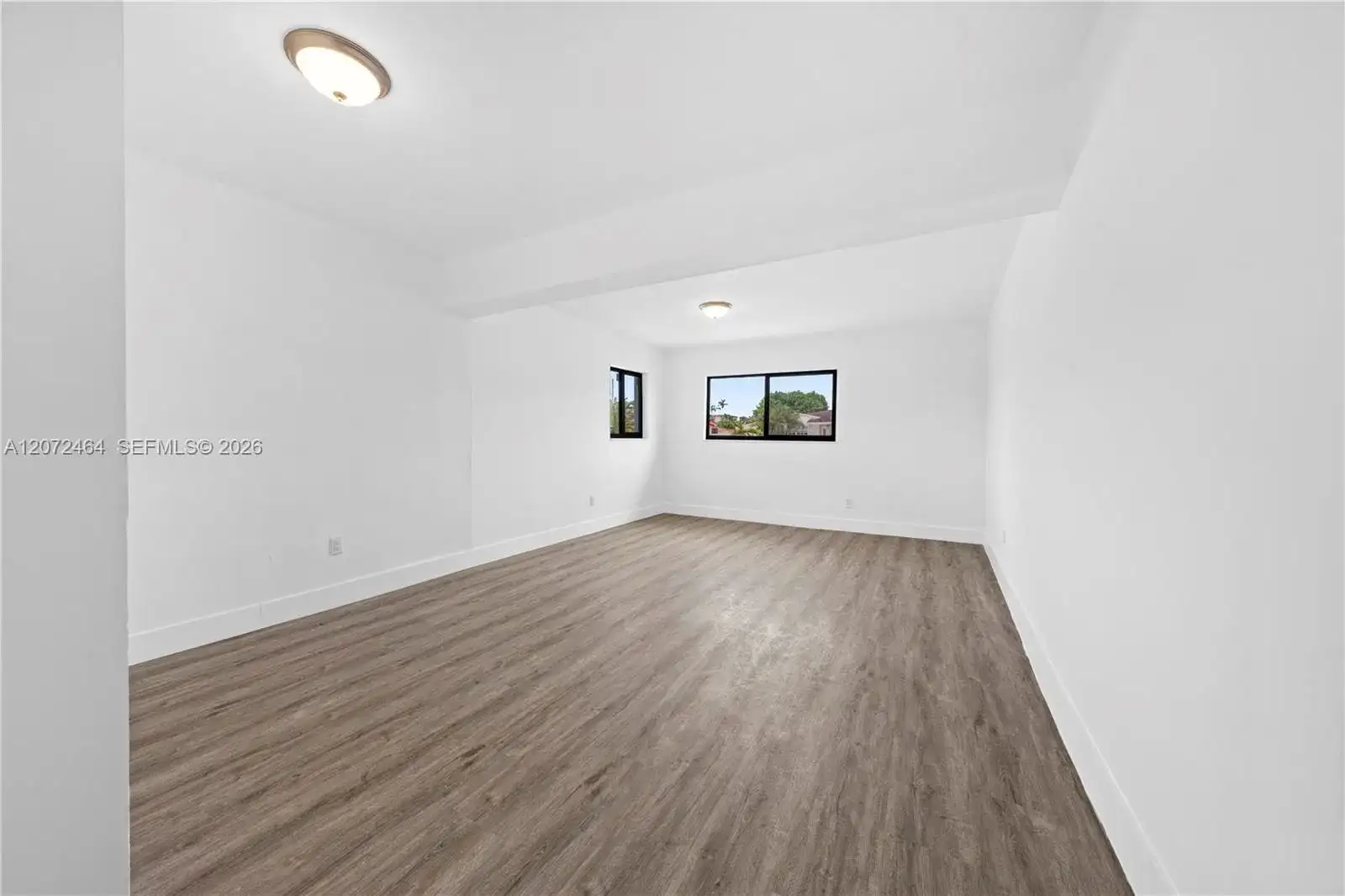 1014 W 66th St, Hialeah FL 33012 photo 5