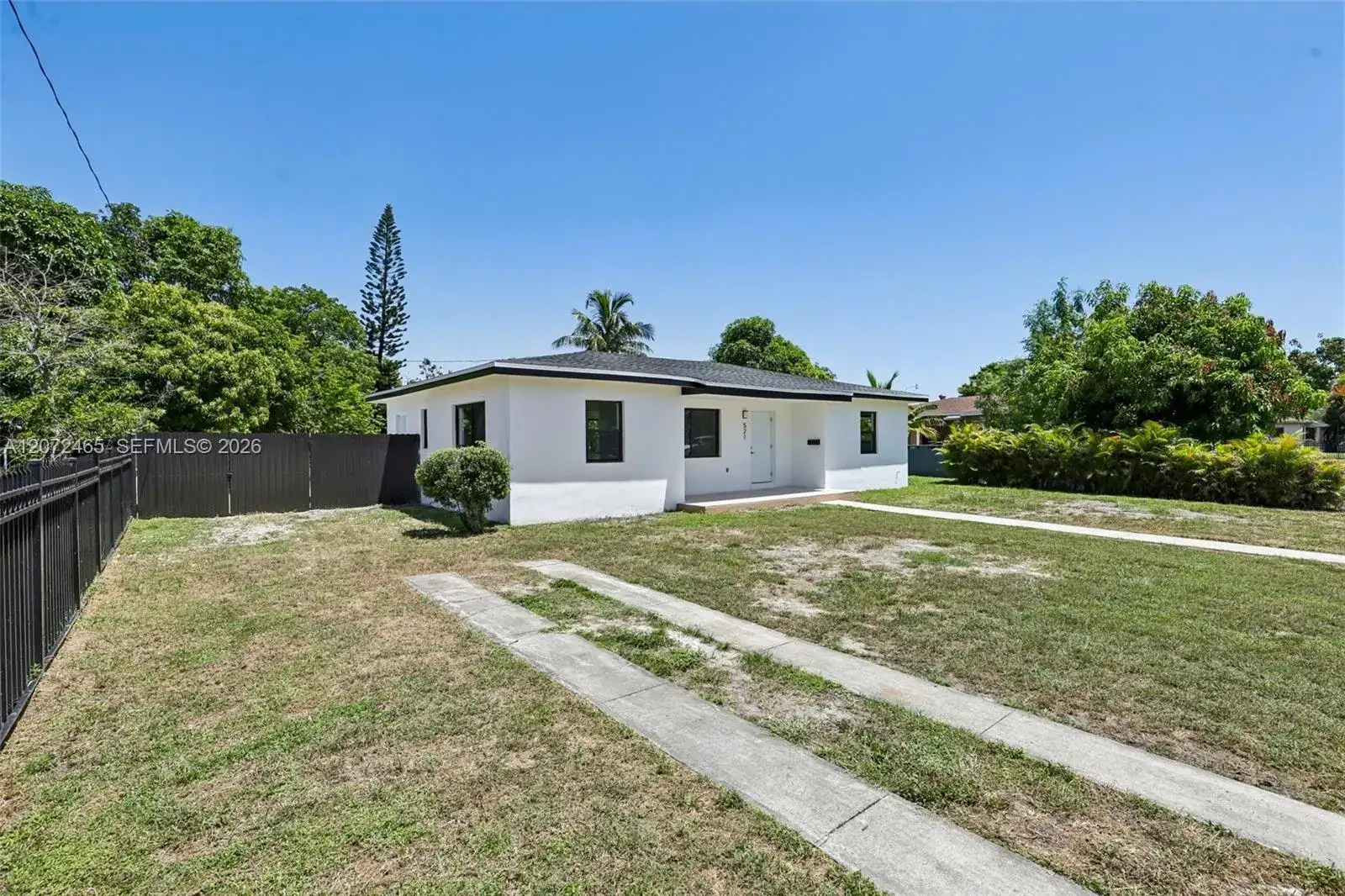521 NW 189th Ter, Miami Gardens FL 33169 photo 5