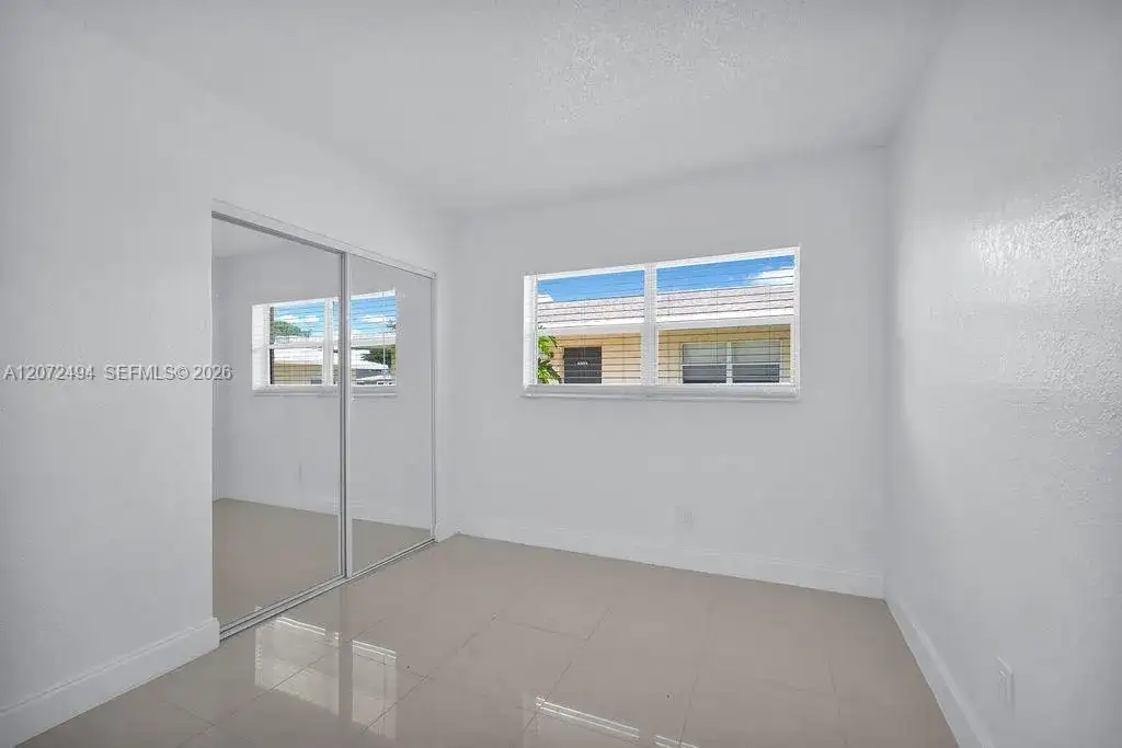 622 Kathy Ct, Margate FL 33068 photo 4