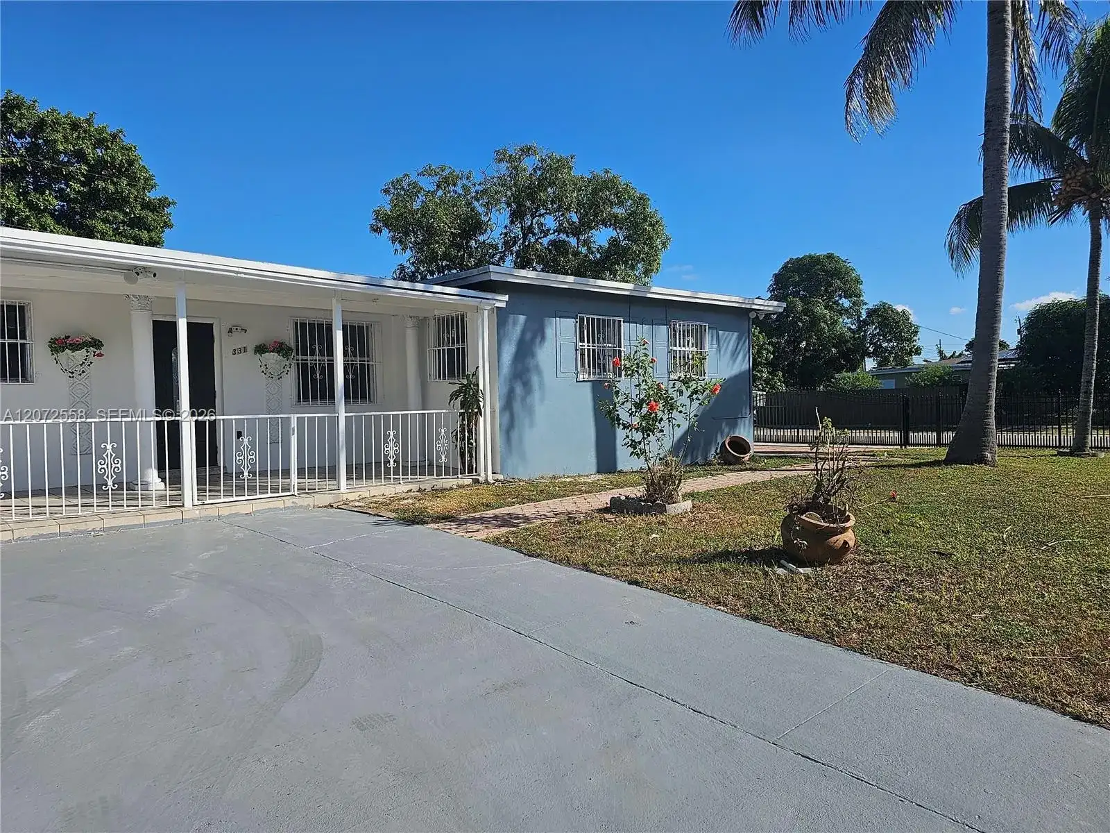 331 NW 195th Ter, Miami Gardens FL 33169 photo 2
