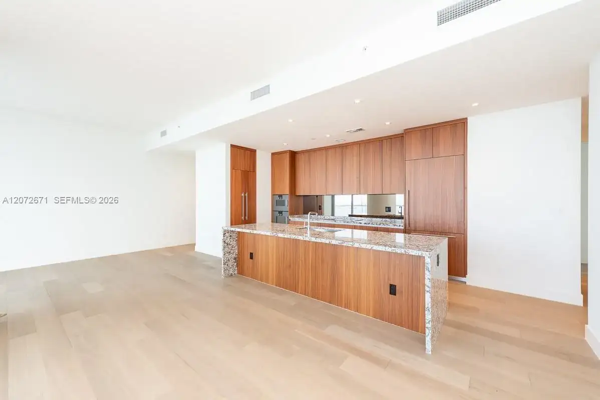 175 SE 25th Rd # 3504, Miami FL 33129 photo 3