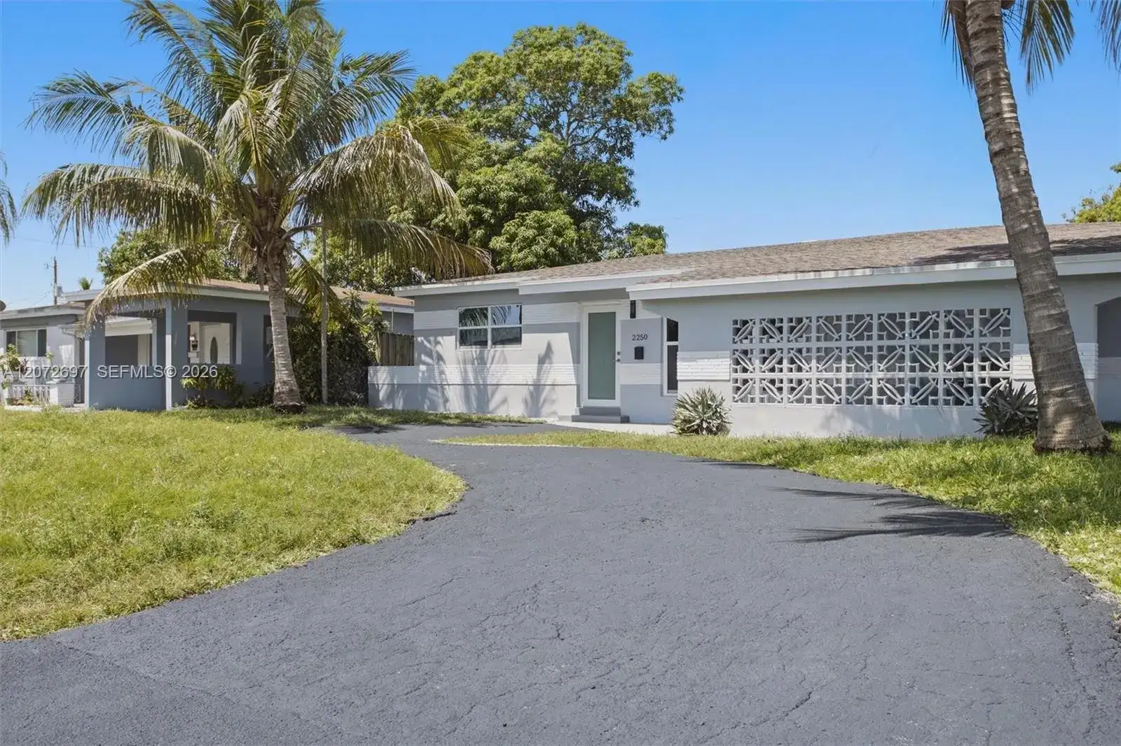 2250 Gulfstream Dr, Miramar FL 33023 photo 2