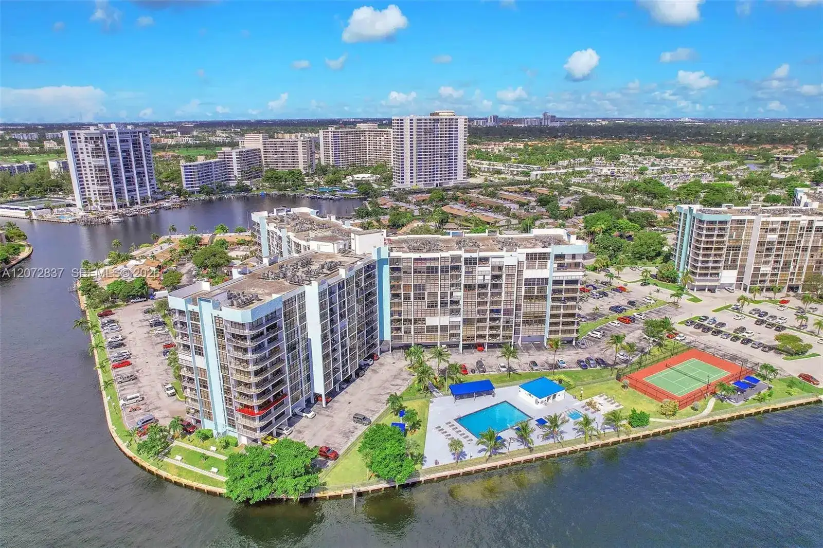 200 Leslie Dr # 818, Hallandale Beach FL 33009 photo 3