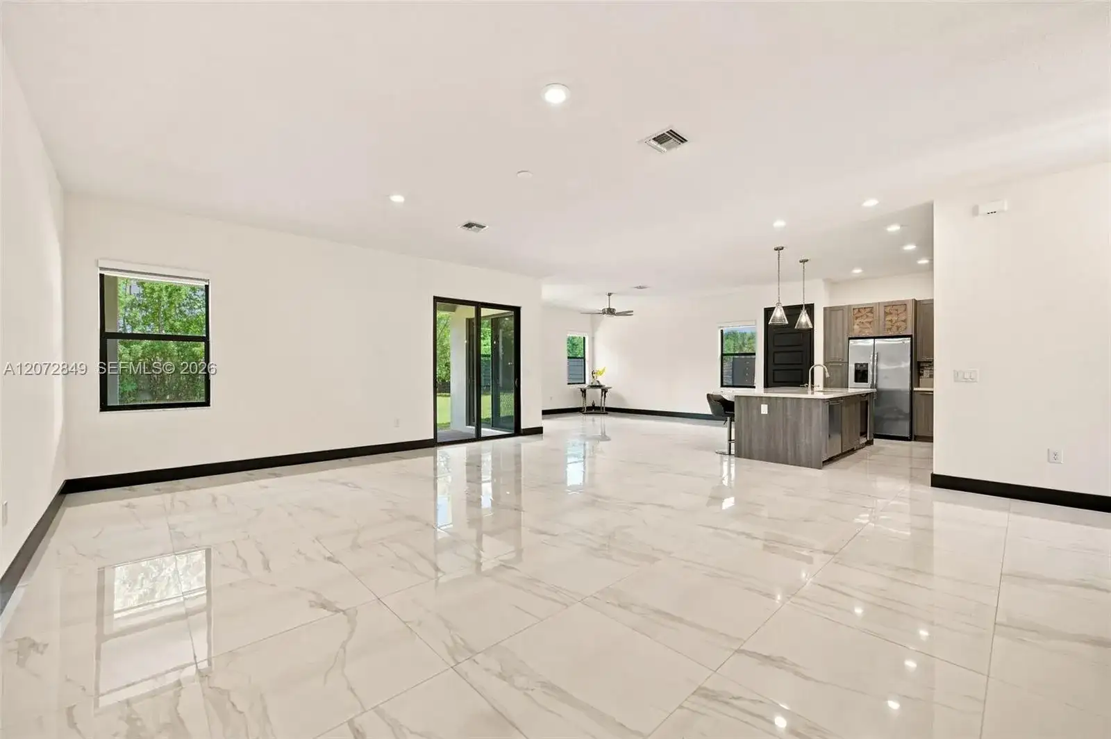 8875 NW 161st Ter, Miami Lakes FL 33018 photo 5