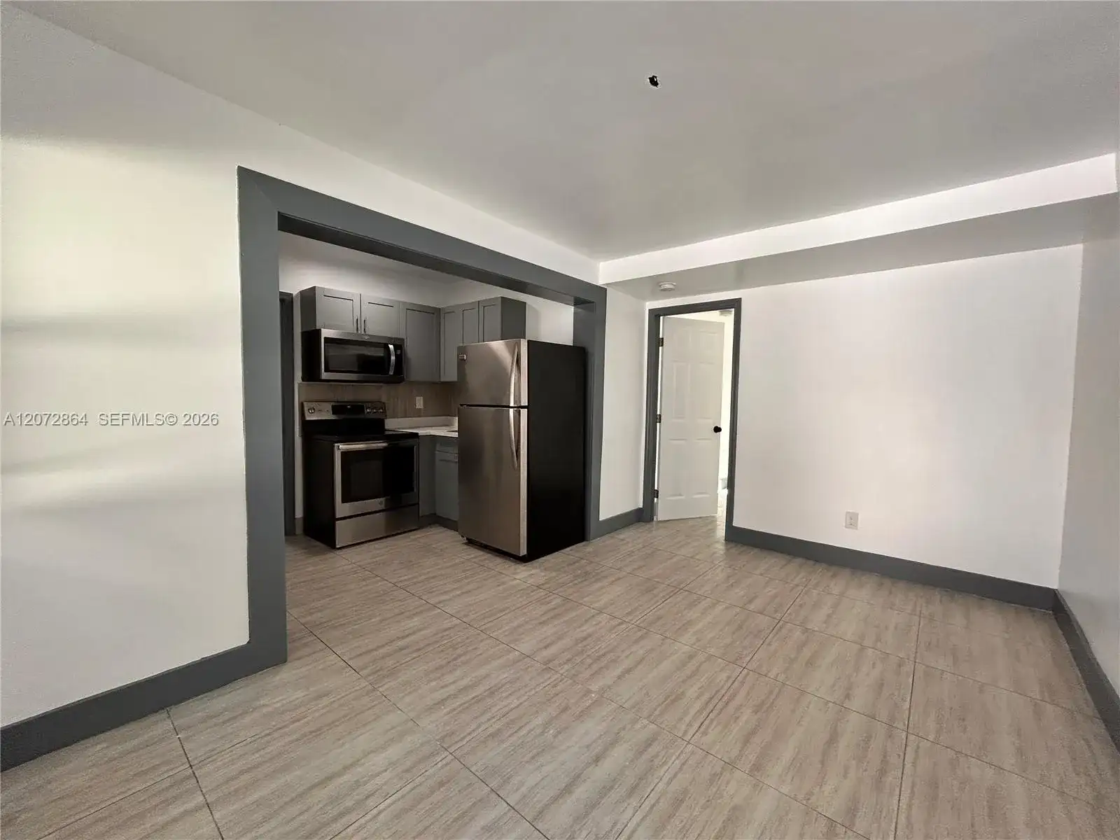 1928 Wilson St # 3, Hollywood FL 33020 photo 2