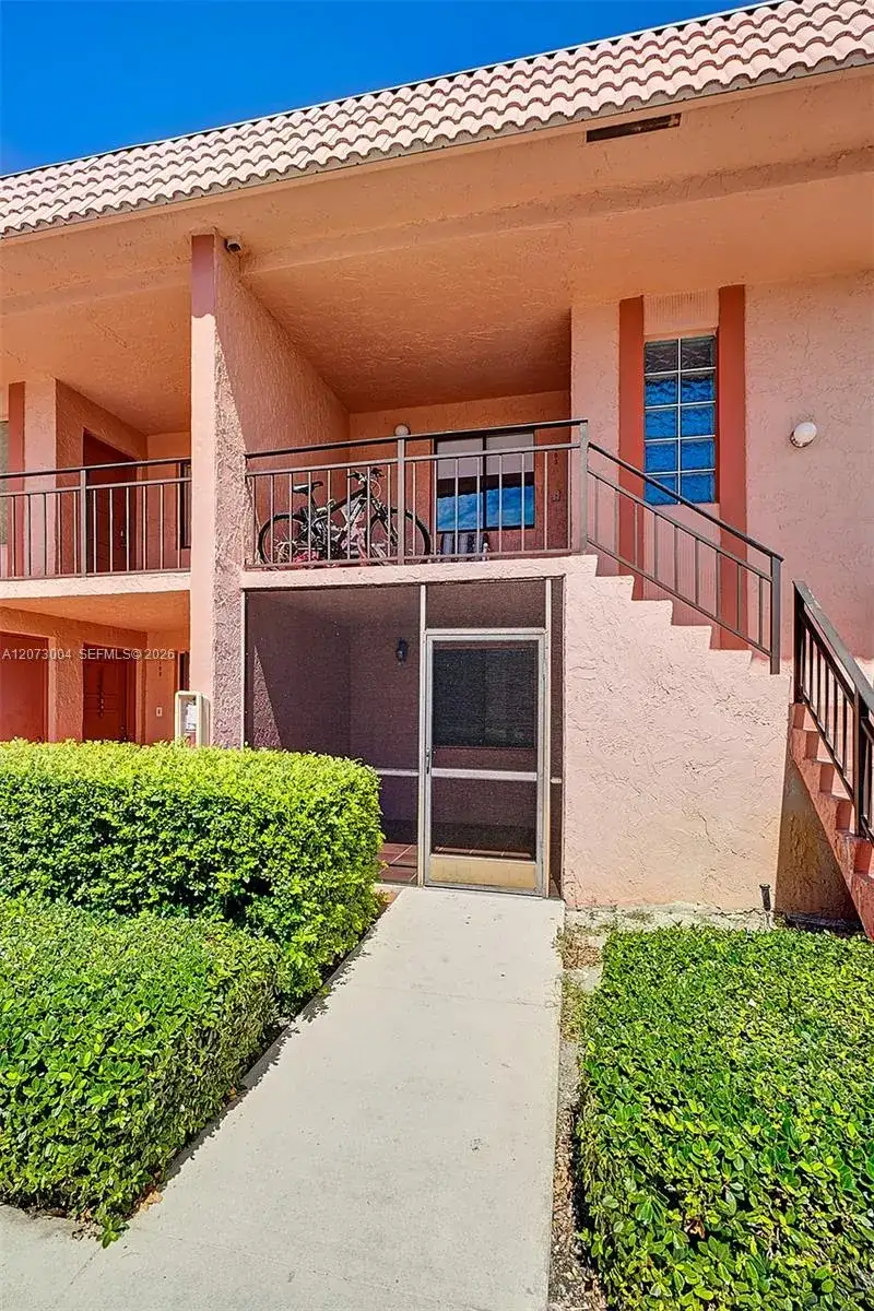 231 Lakeview Drive # 103, Weston FL 33326 photo 2