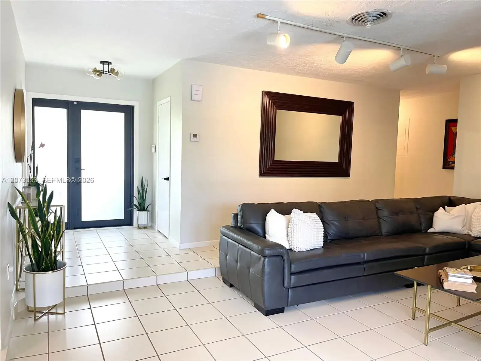 8522 SW 148th Ter, Palmetto Bay FL 33158 photo 4