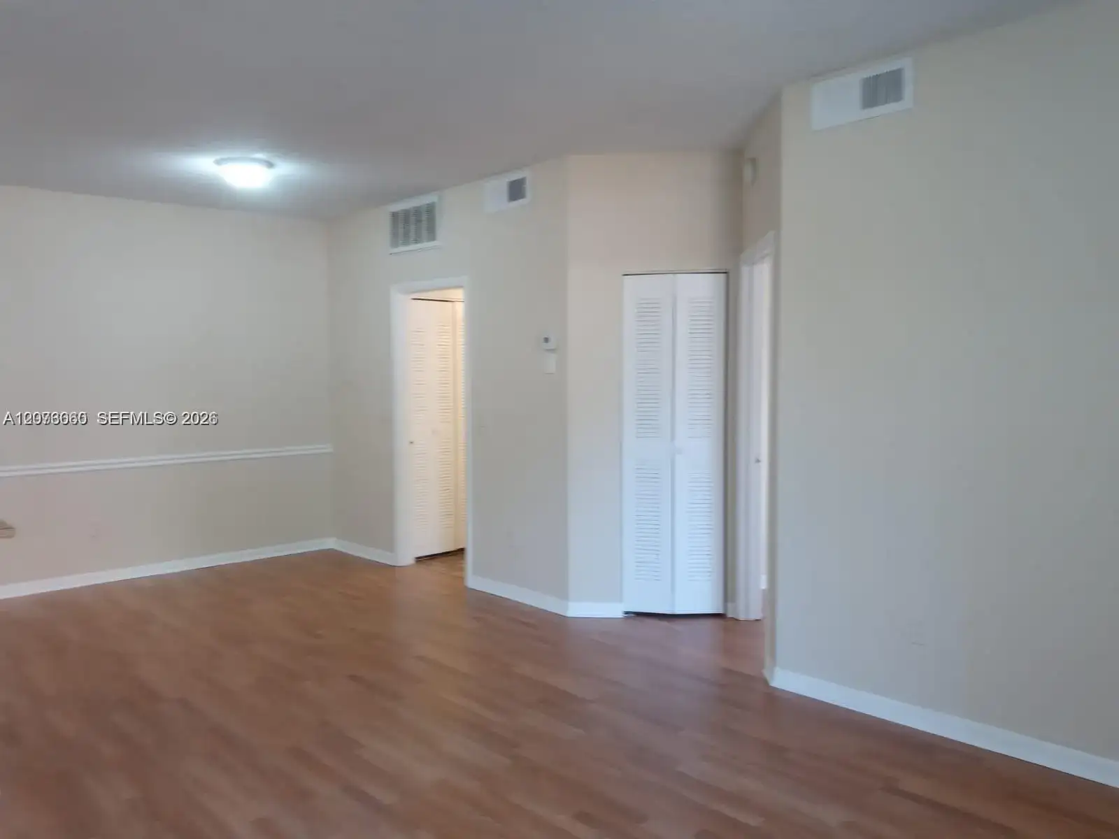 18304 NW 68th Ave, Hialeah FL 33015 photo 3