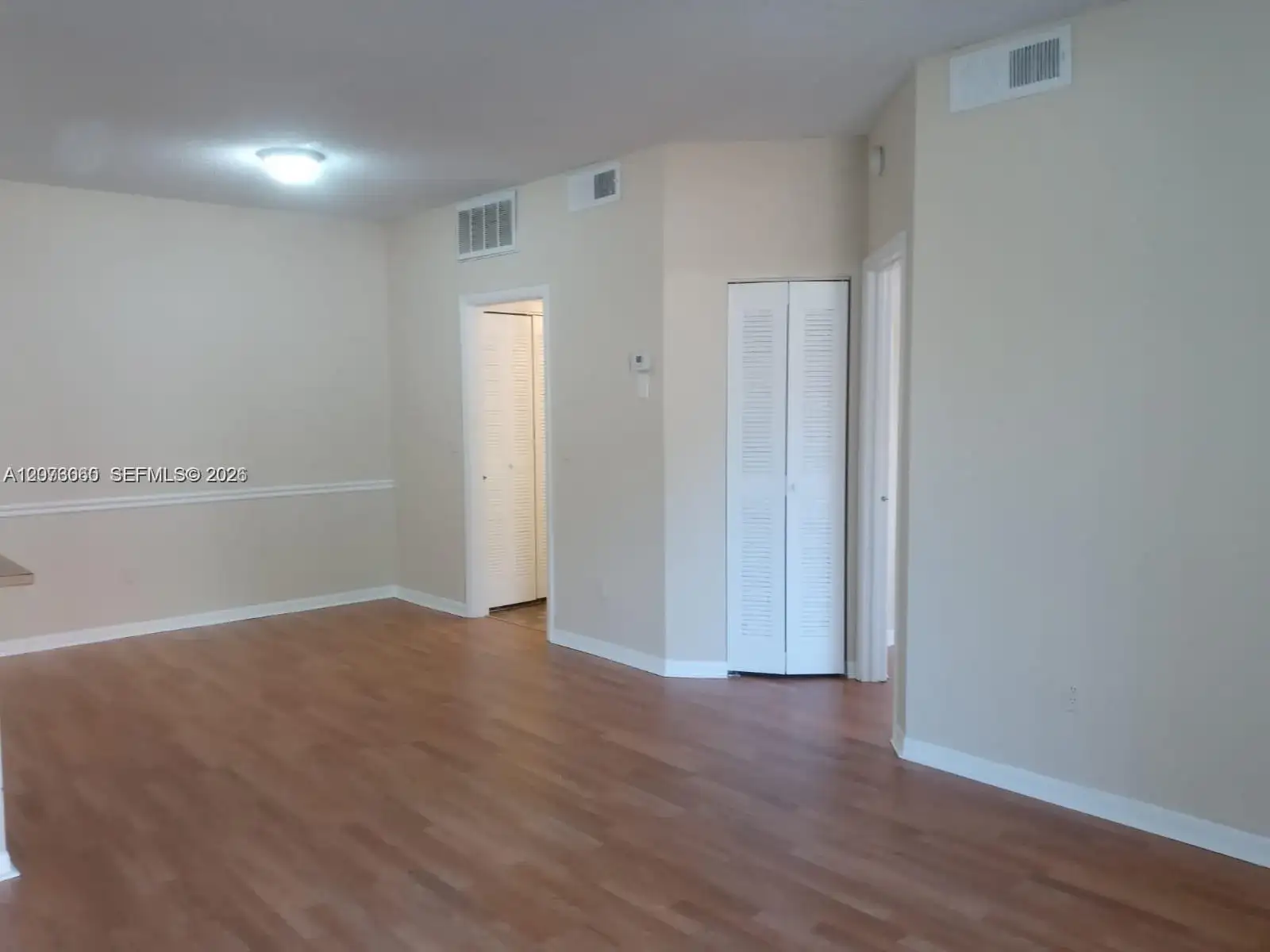 18304 NW 68th Ave, Hialeah FL 33015 photo 4