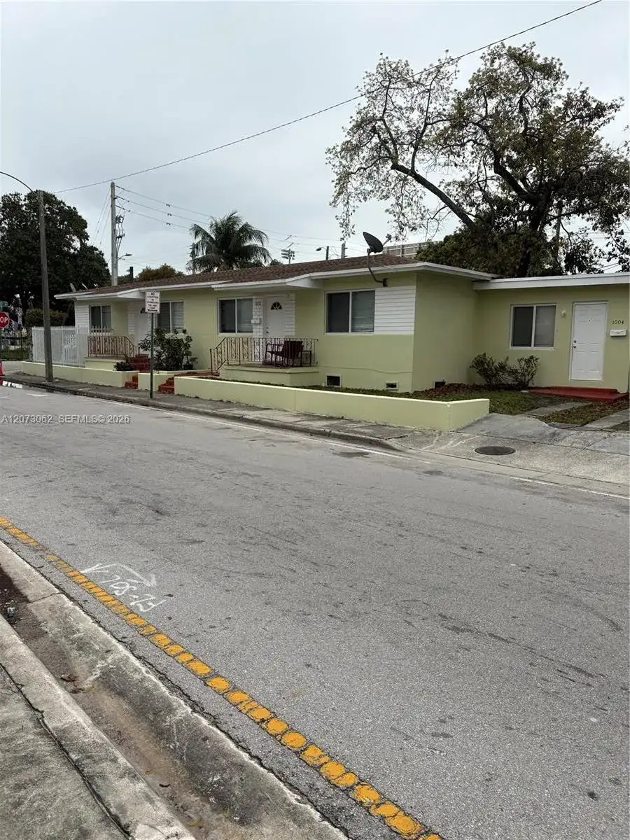 1000 NW 39th St, Miami FL 33127 photo 2