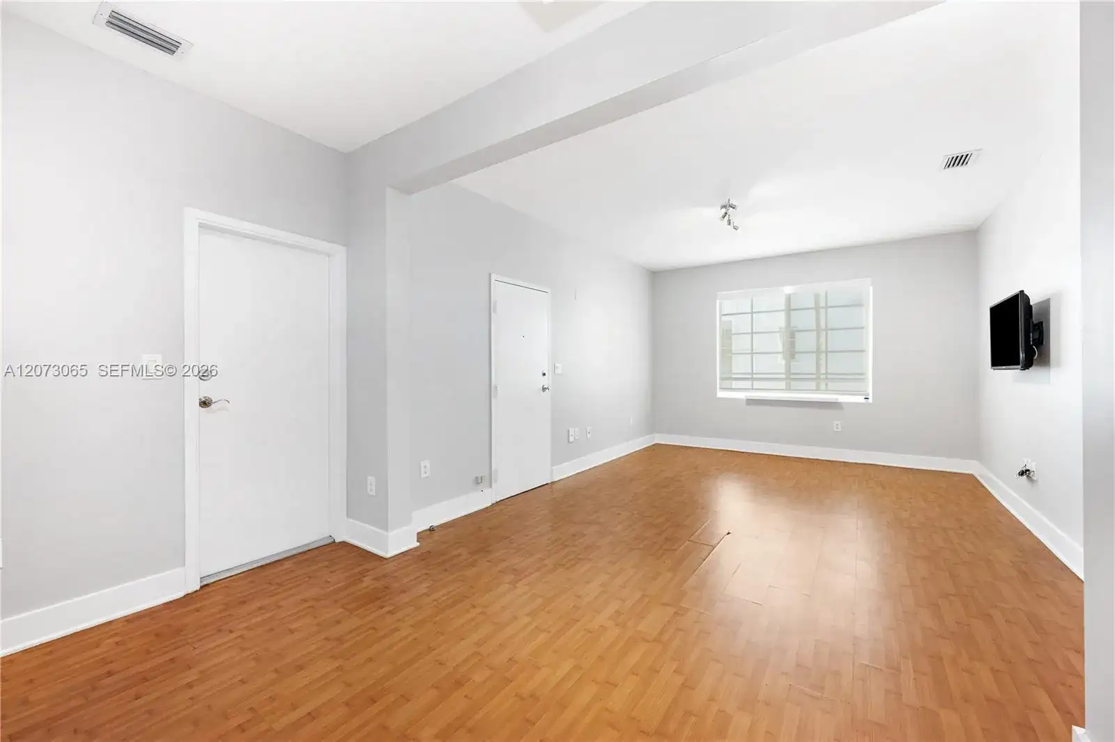 1000 Meridian Ave # 8, Miami Beach FL 33139 photo 3