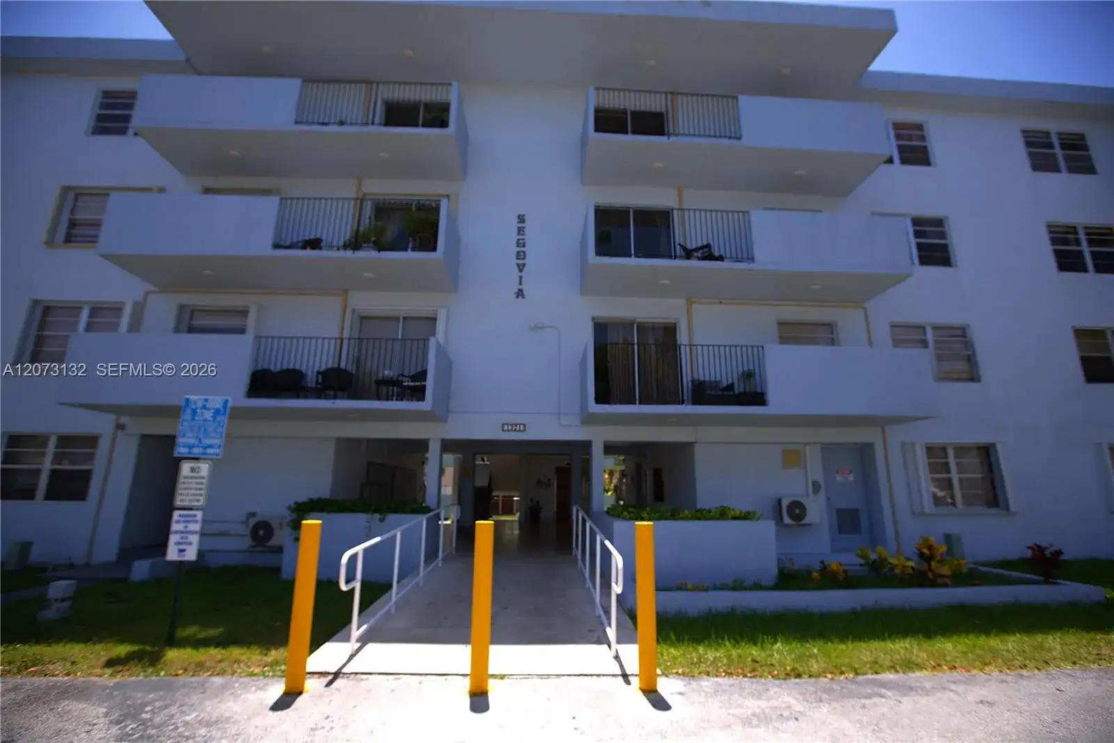 1221 SW 122nd Ave # 403, Miami FL 33184 photo 2