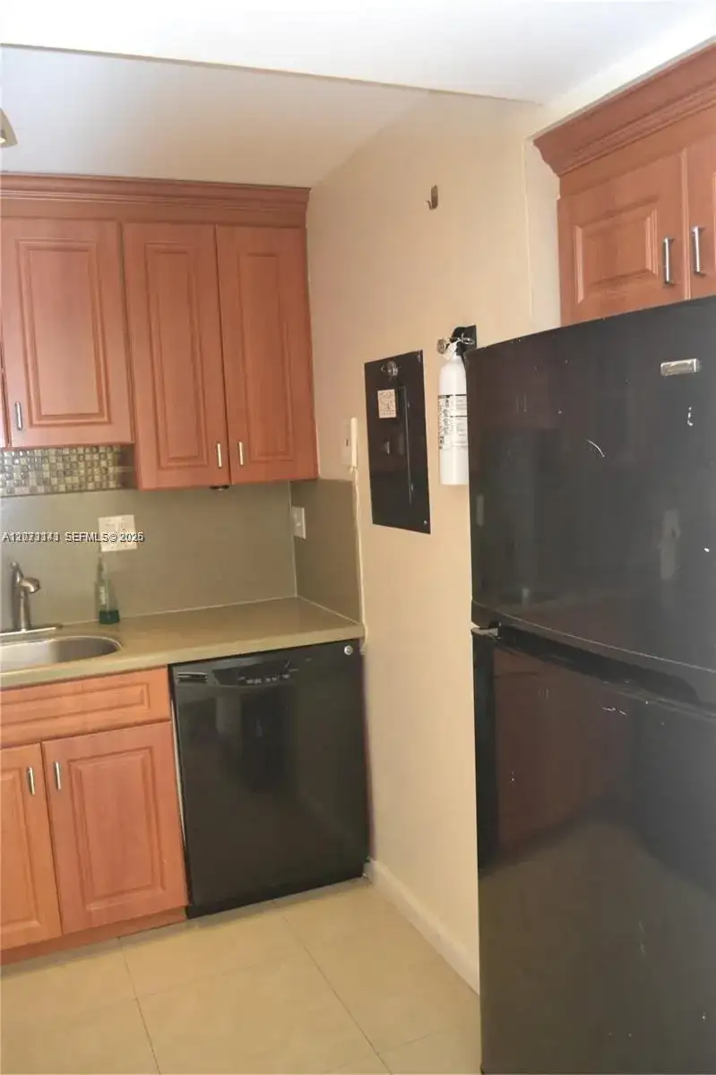 1720 NW N River Dr # 602, Miami FL 33125 photo 2