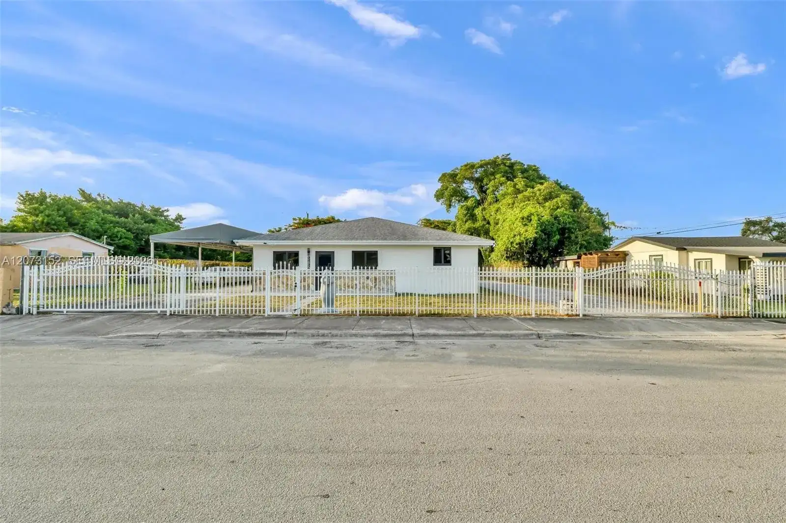 11815 SW 222nd St, Miami FL 33170 photo 2
