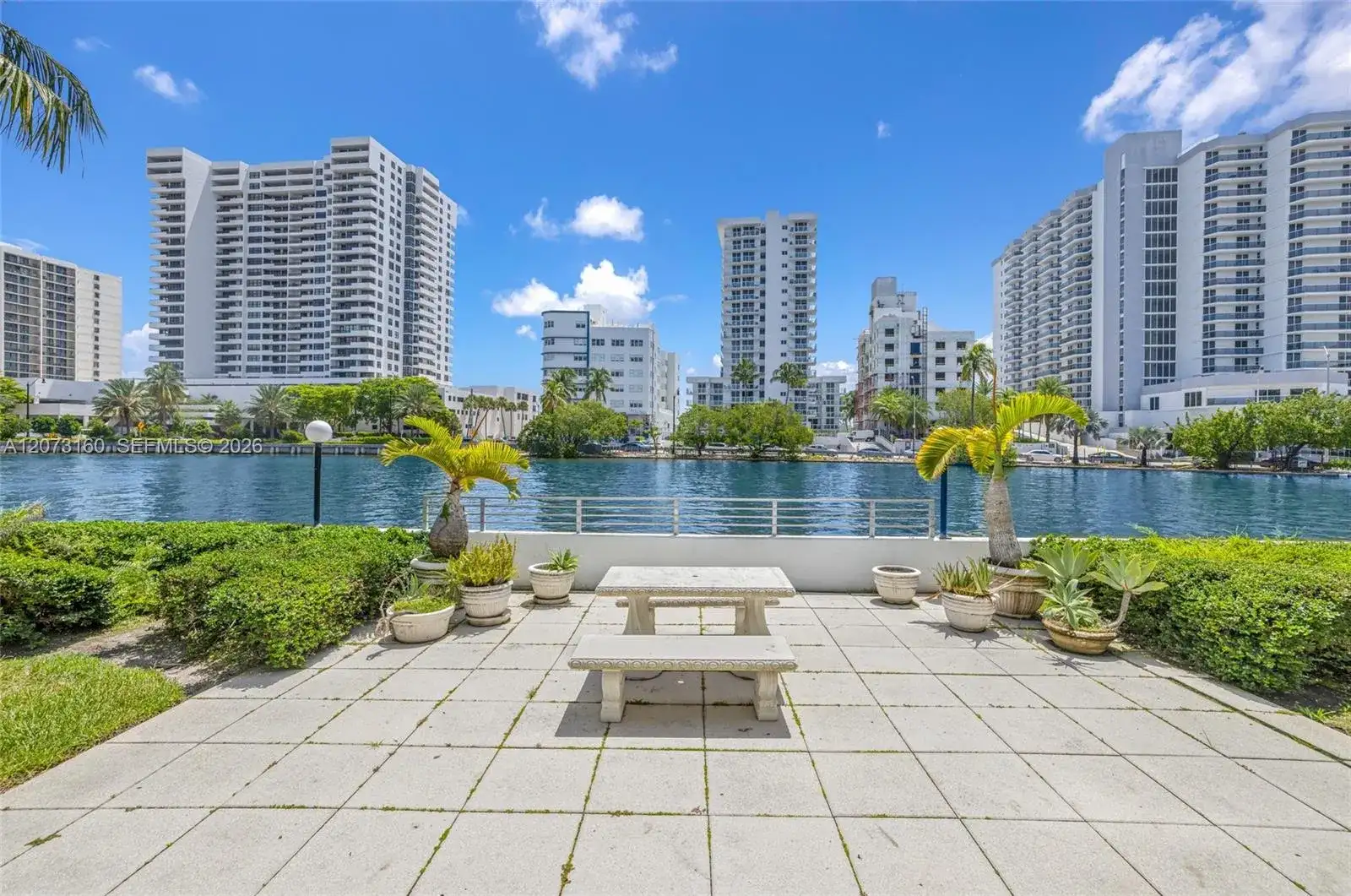 2445 Lake Pancoast Dr # 4, Miami Beach FL 33140 photo 2