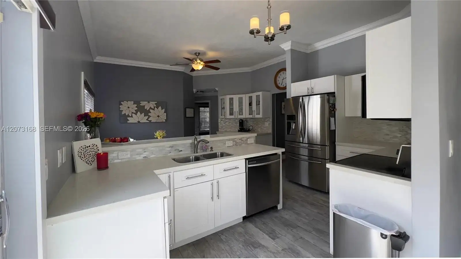 9000 SW 215th Ter, Cutler Bay FL 33189 photo 2