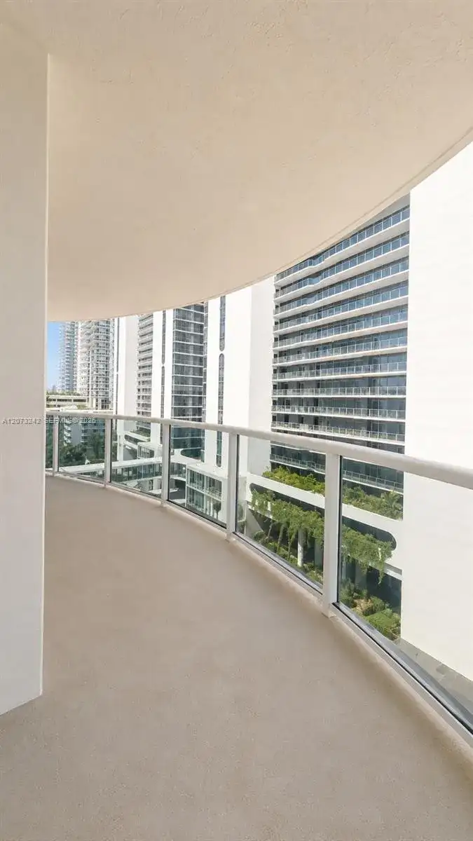 601 NE 23 ST # 1103, Miami FL 33137 photo 3