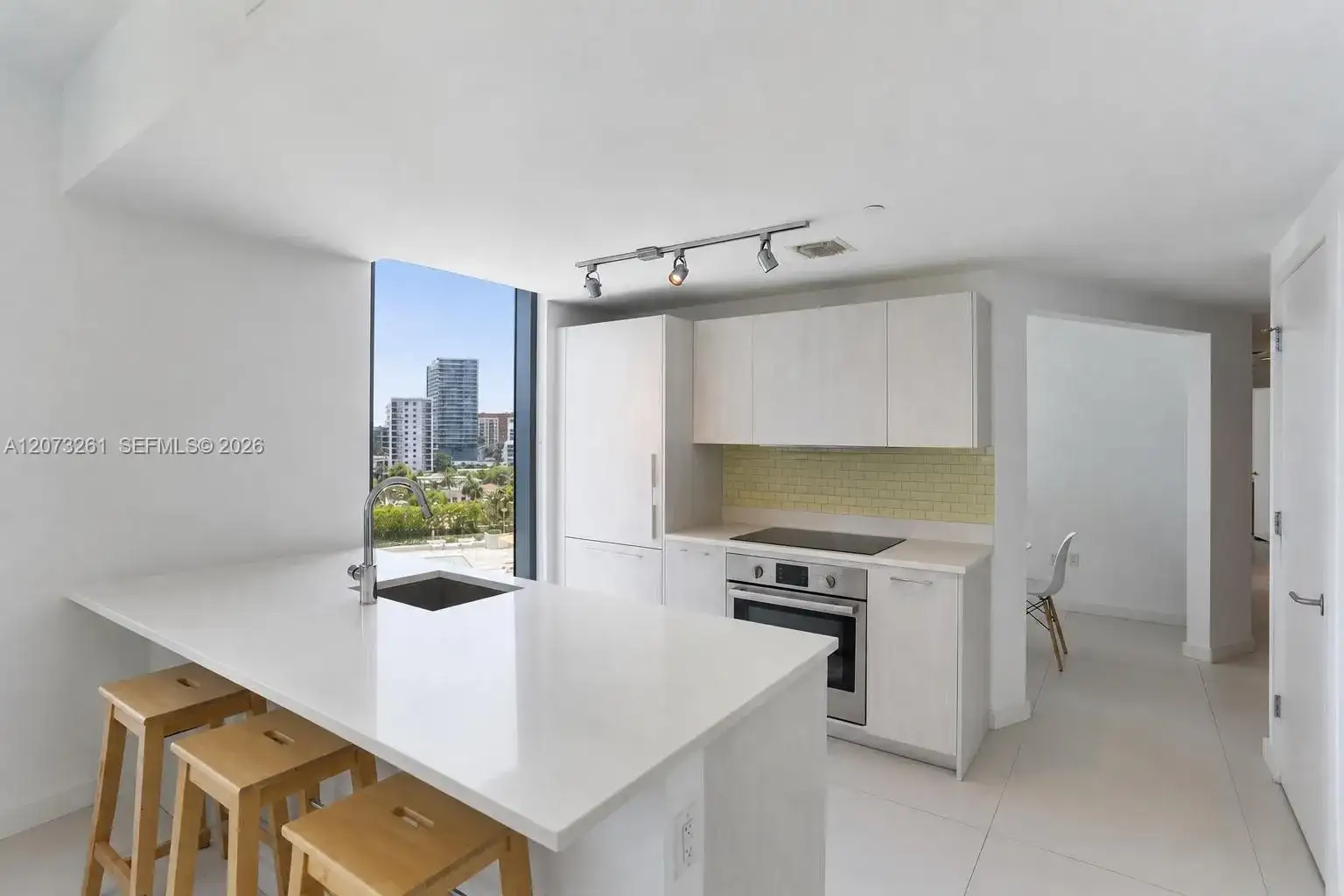 501 NE 31st St # 708, Miami FL 33137 photo 4