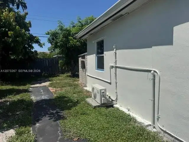 12610 NW 23rd Ave, Miami FL 33167 photo 4
