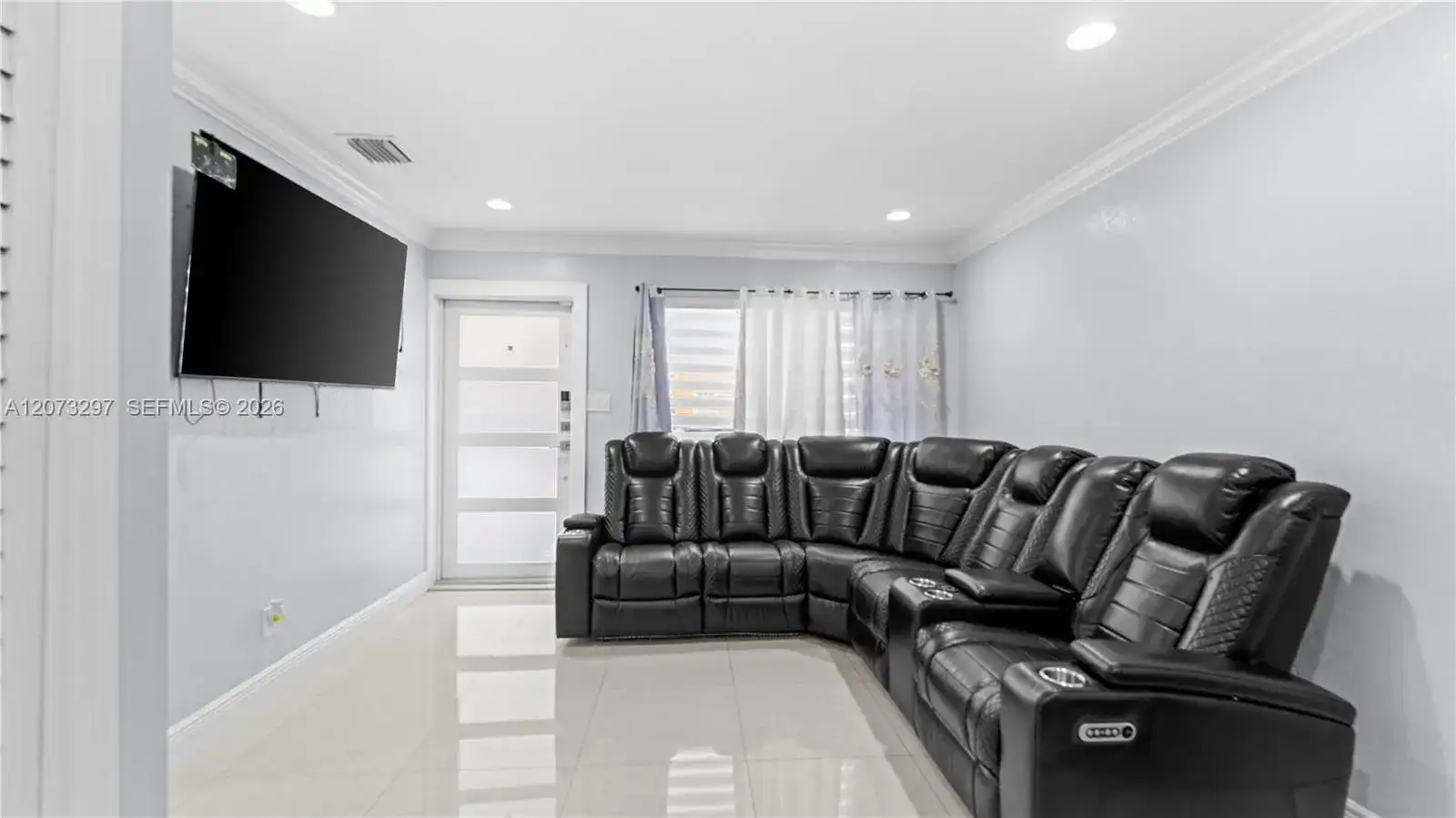 19300 NW 45th Ave, Miami Gardens FL 33055 photo 2