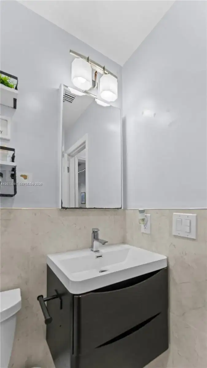 19300 NW 45th Ave, Miami Gardens FL 33055 photo 5